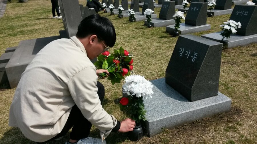 대학생꽃꽂기2.jpg